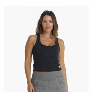 Vuori Sunrise Crop Tank Size M in Pink